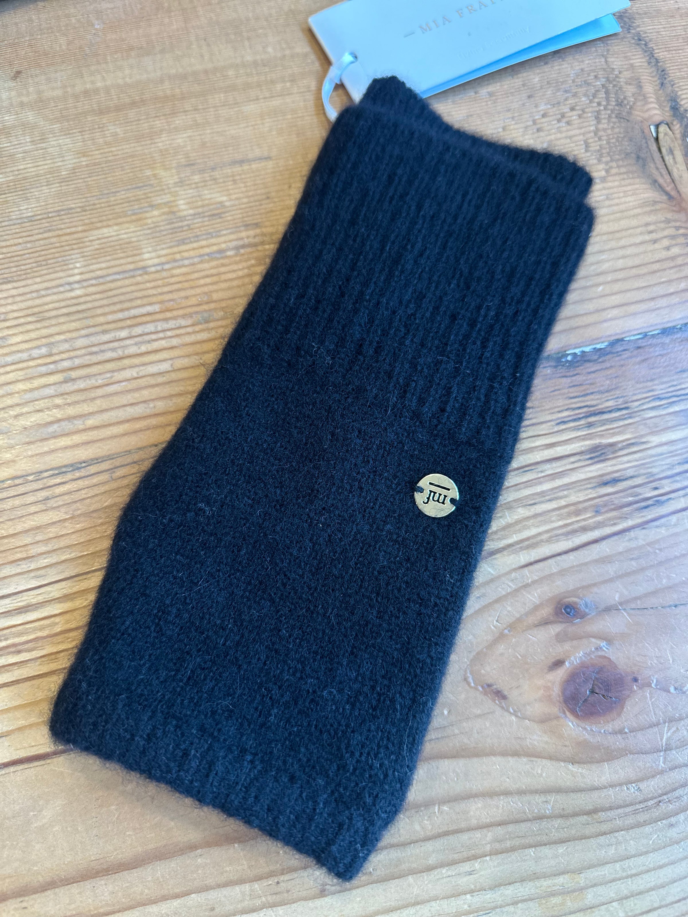 Mia Fratino - Classic Wrist Warmer - Jet Black, Foggy Grey, Cornflower Blue, French Navy, Graphite, Military, Petal, Toast, Umber