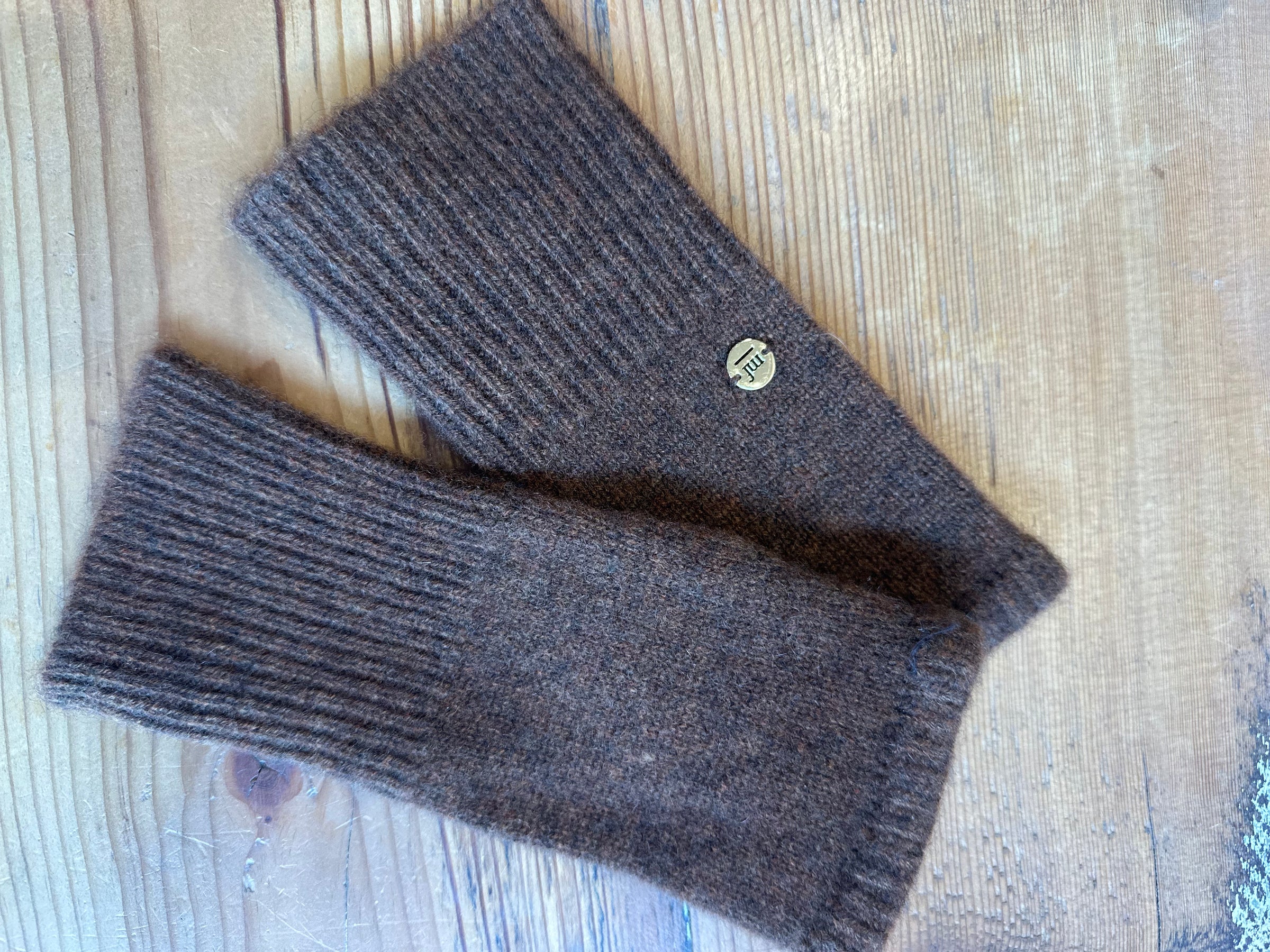Mia Fratino - Classic Wrist Warmer - Jet Black, Foggy Grey, Cornflower Blue, French Navy, Graphite, Military, Petal, Toast, Umber