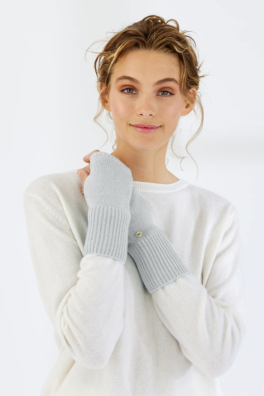 Mia Fratino - Classic Wrist Warmer - Jet Black, Foggy Grey, Cornflower Blue, French Navy, Graphite, Military, Petal, Toast, Umber