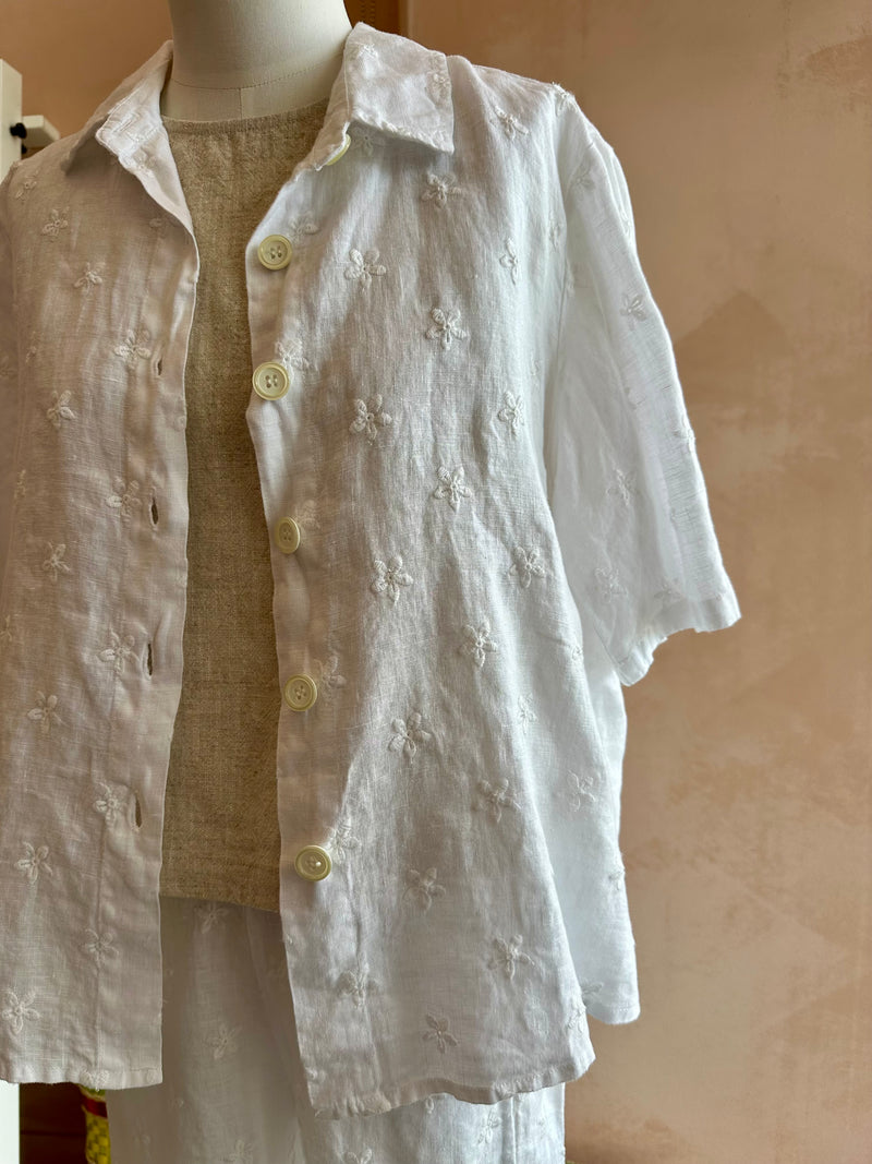 Blueberry Italia - Embroidered Daisy SS Shirt White