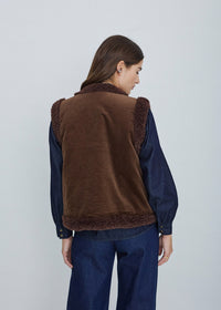 Yerse - Reversible Sherpa Cord Vest Chocolate
