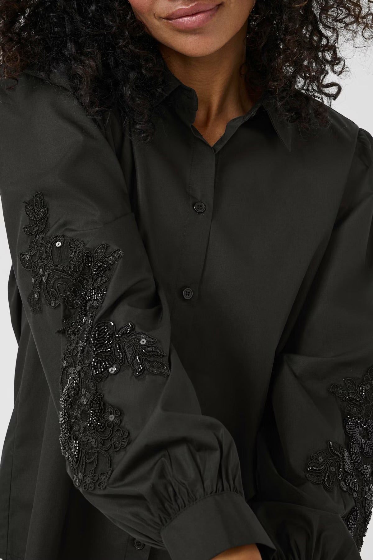 KAFFE - Vicky Shirt Black