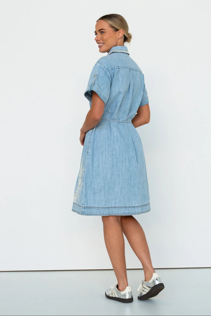 Kireina - Simone Dress Floral  Embroidery 70s Blue Chambray