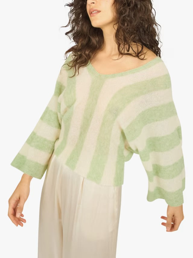 Traffic People - Betty Summer Wool Rich Jumper Green/White