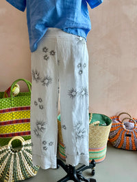 Blueberry Italia - Linen Capri Pant White Print