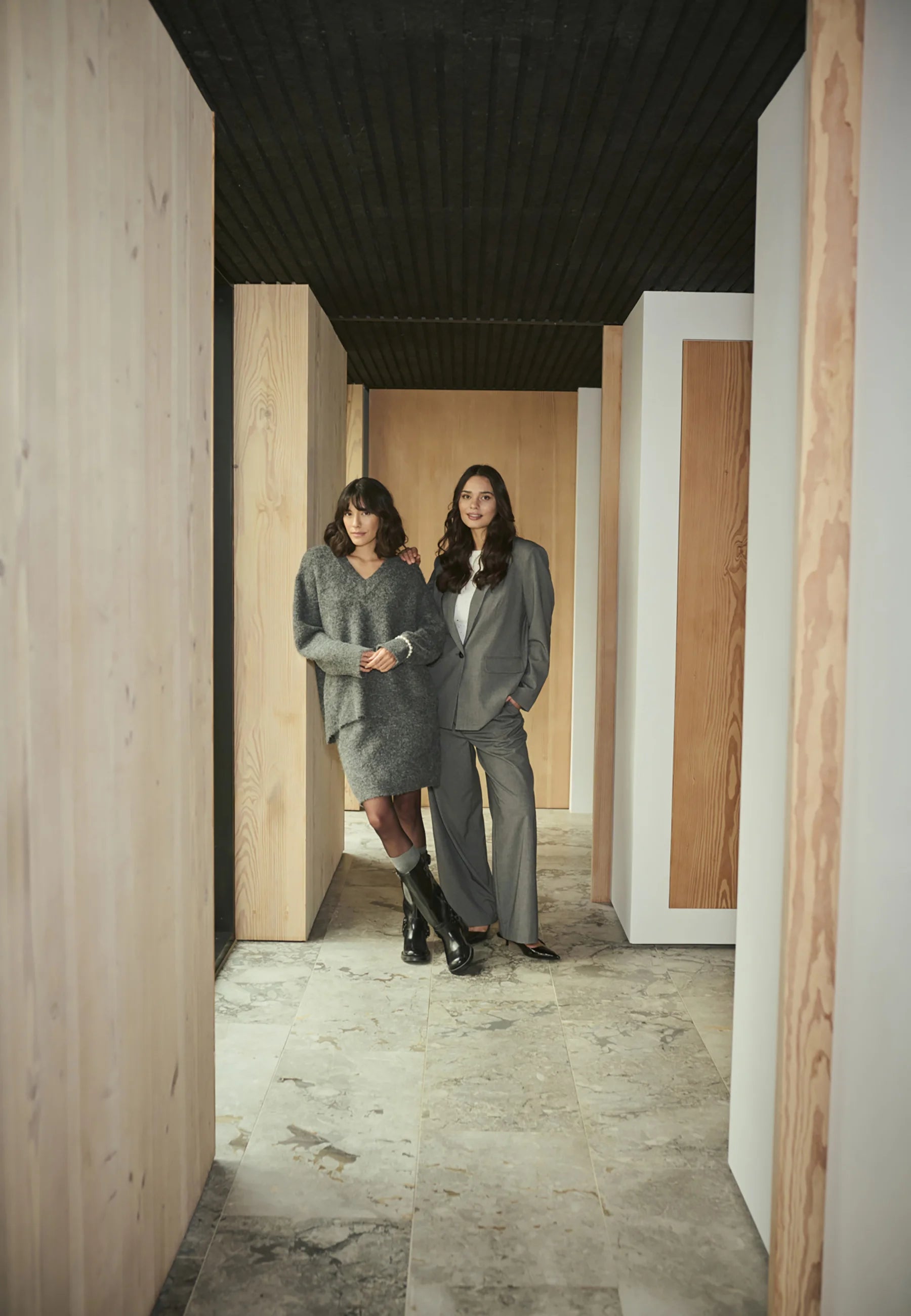 KAFFE - Trudy V Neck Pullover Knit Grey Melange