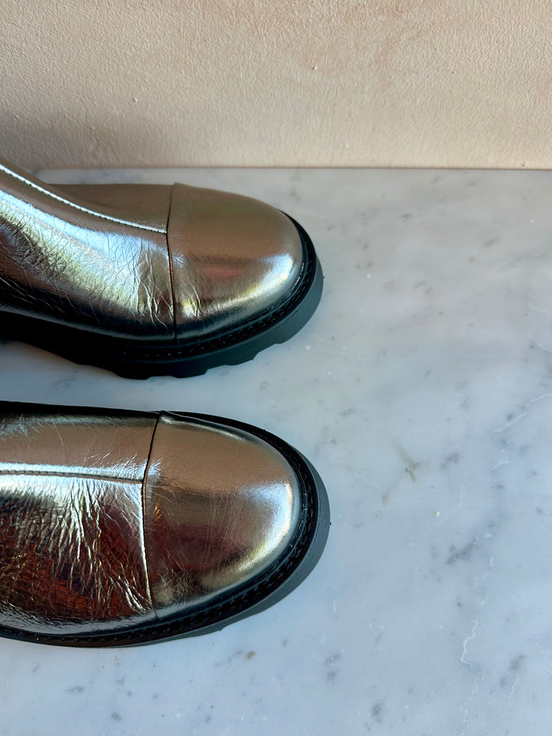 CARRANO - 52709 Pewter Metallic Chelsea boot