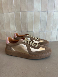 Sempre Di - 25921 Gold Mocca Suede Sneaker