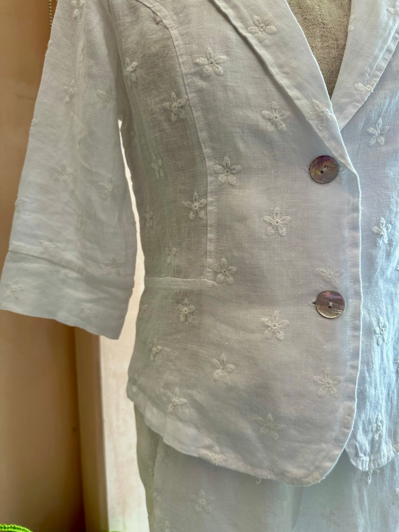 Blueberry Italia - Embroidered Daisy Linen Jacket White