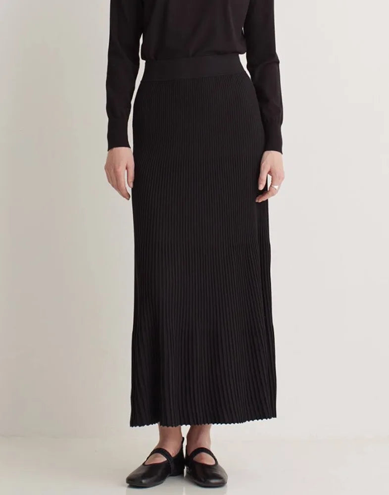 Yerse - Midi Plisse Knit Skirt Black