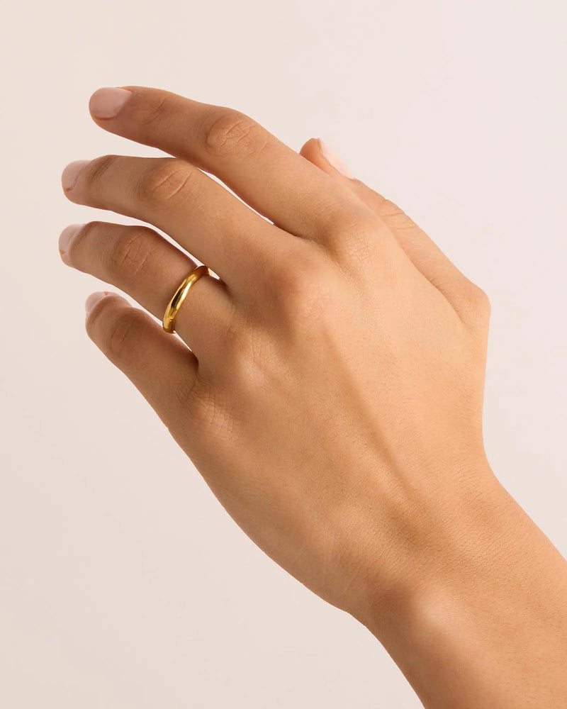 By Charlotte - Lover Medium Ring 18k Gold Vermeil