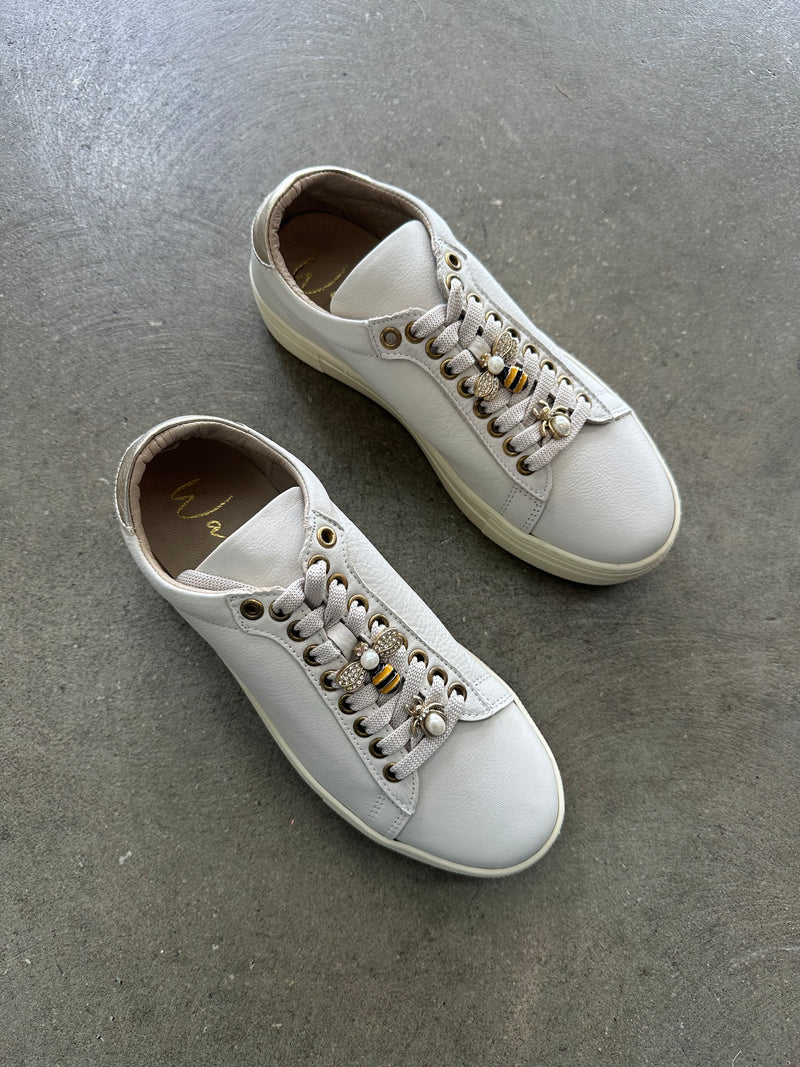 Wave 26068 Bee Sneaker Chalk White