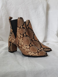 Unisa kilman viper leather pull on heeled ankle boot online at hunterminx