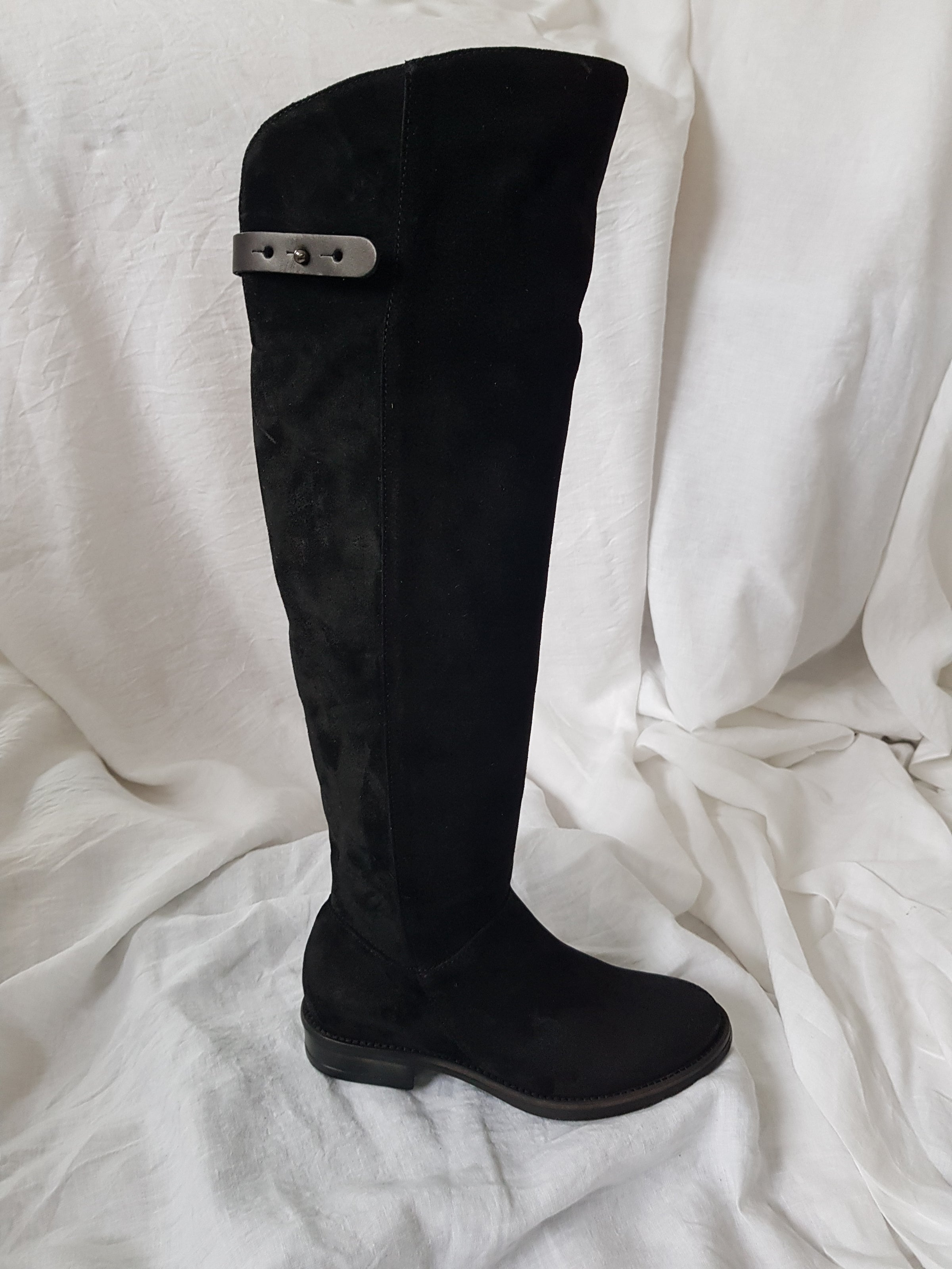 lili mill 6867 black nero suede long over the knee flat boots online at hunterminx side