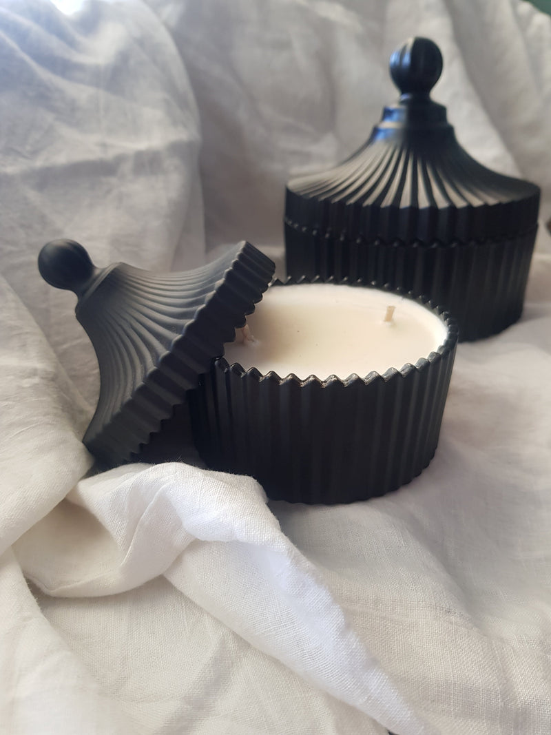 Cove Collection - Carousel Candle Black Maui