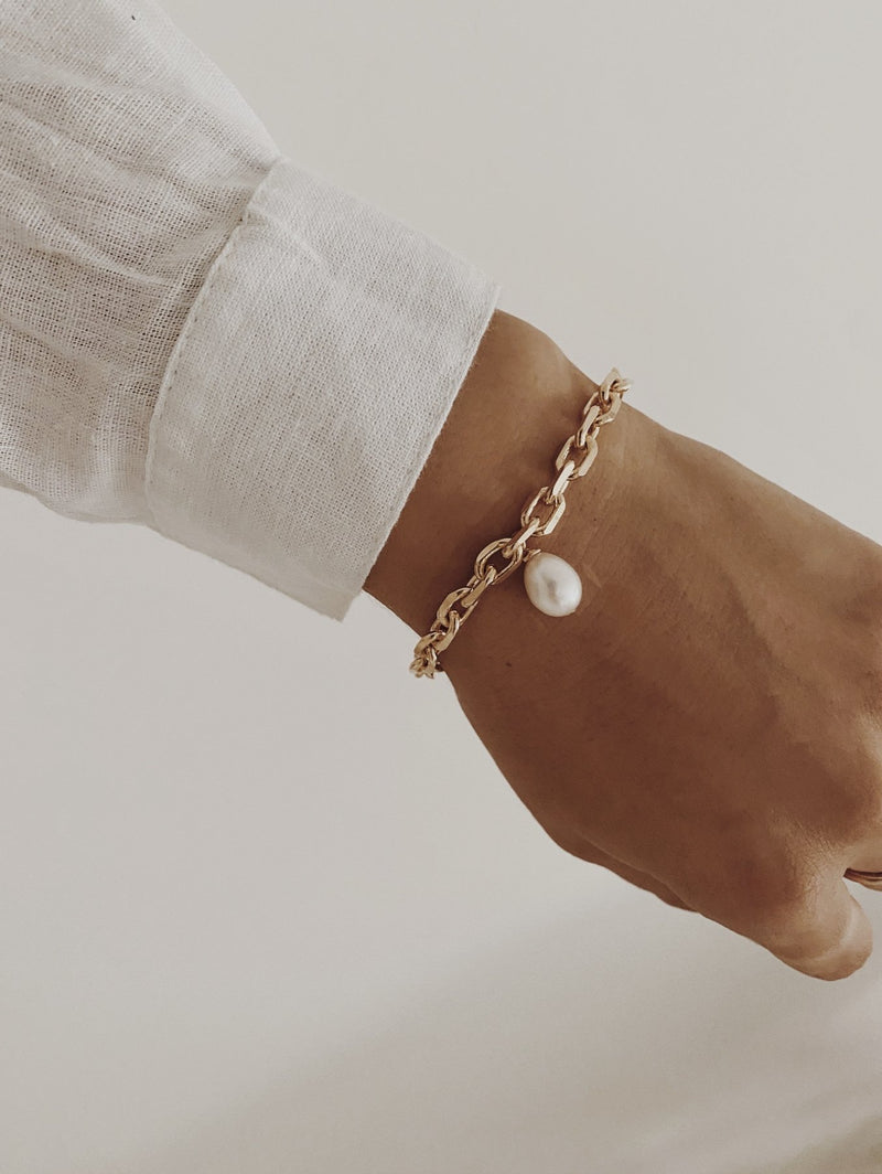 FINERRINGS - Pearl Chunky Bracelet
