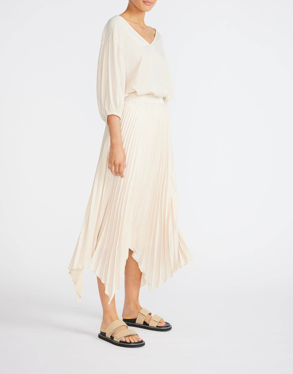 STAPLE THE LABEL - Celine Pleated Midi Skirt Vanilla